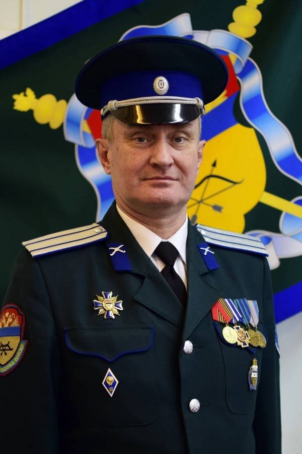 Поздравляем начальника Академии с днем рождения!